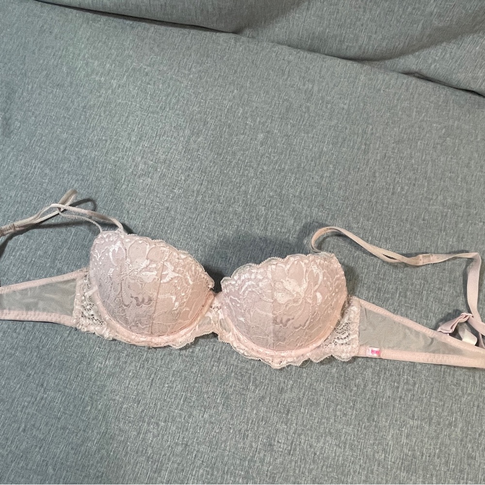 Victoria Secret Bra Size 32B Pink Underwired Push-Up Adjustable Lace